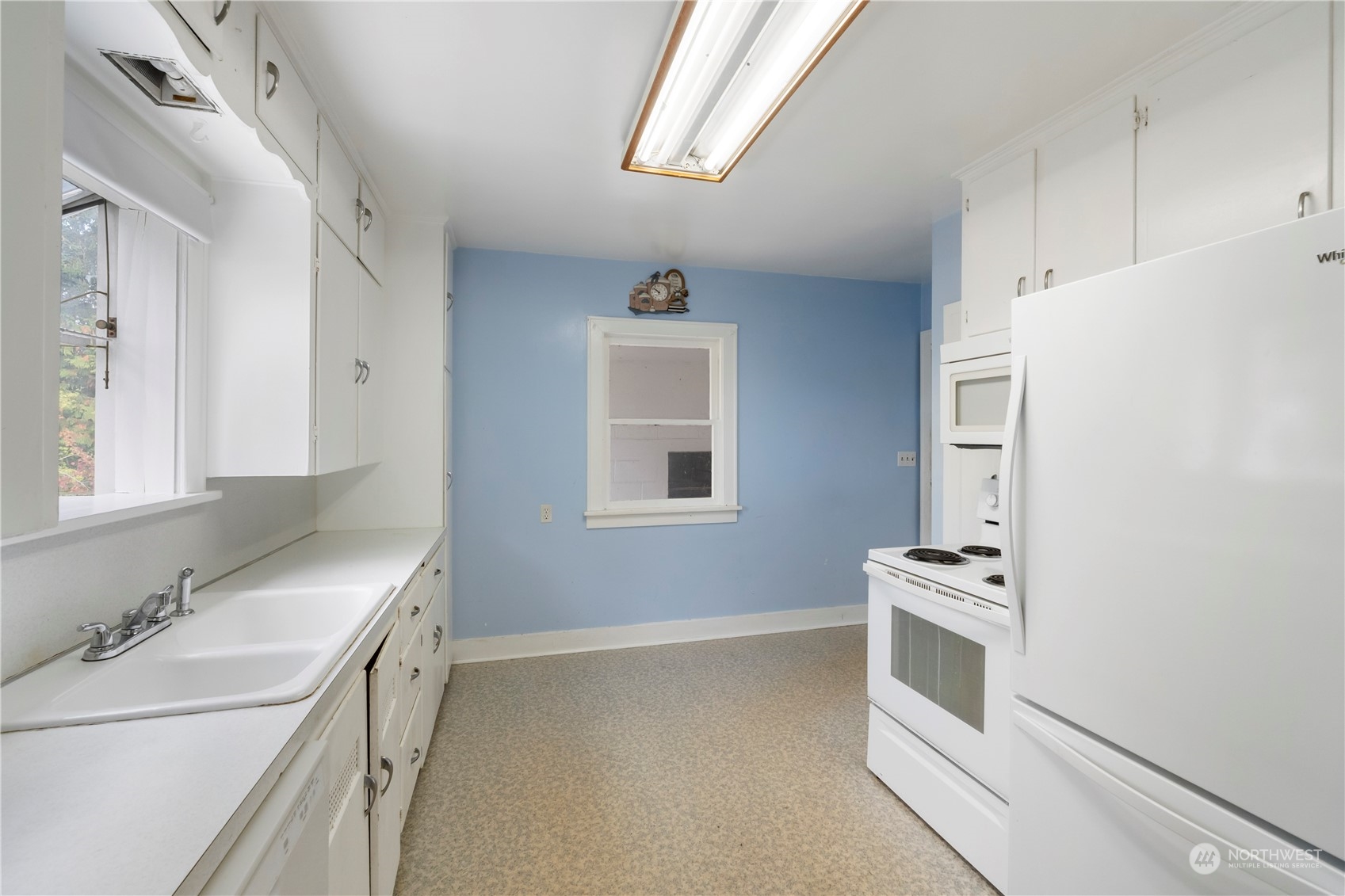 718 Milas Avenue Property Photo 14