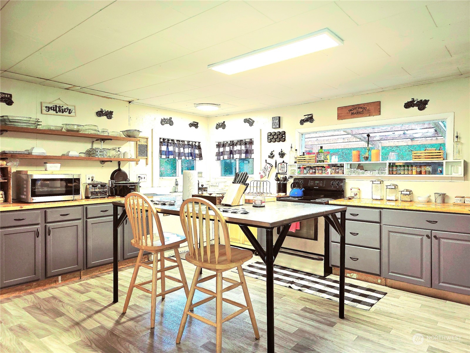 2157 E Hoquiam Road Property Photo 10