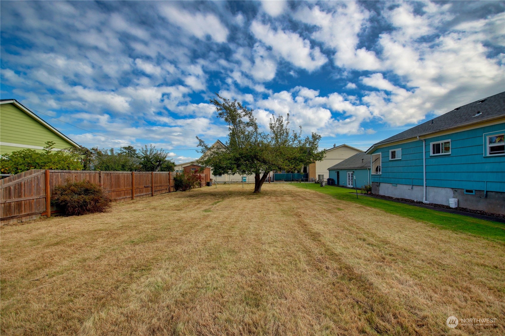 2019 N Avenue Property Photo 7