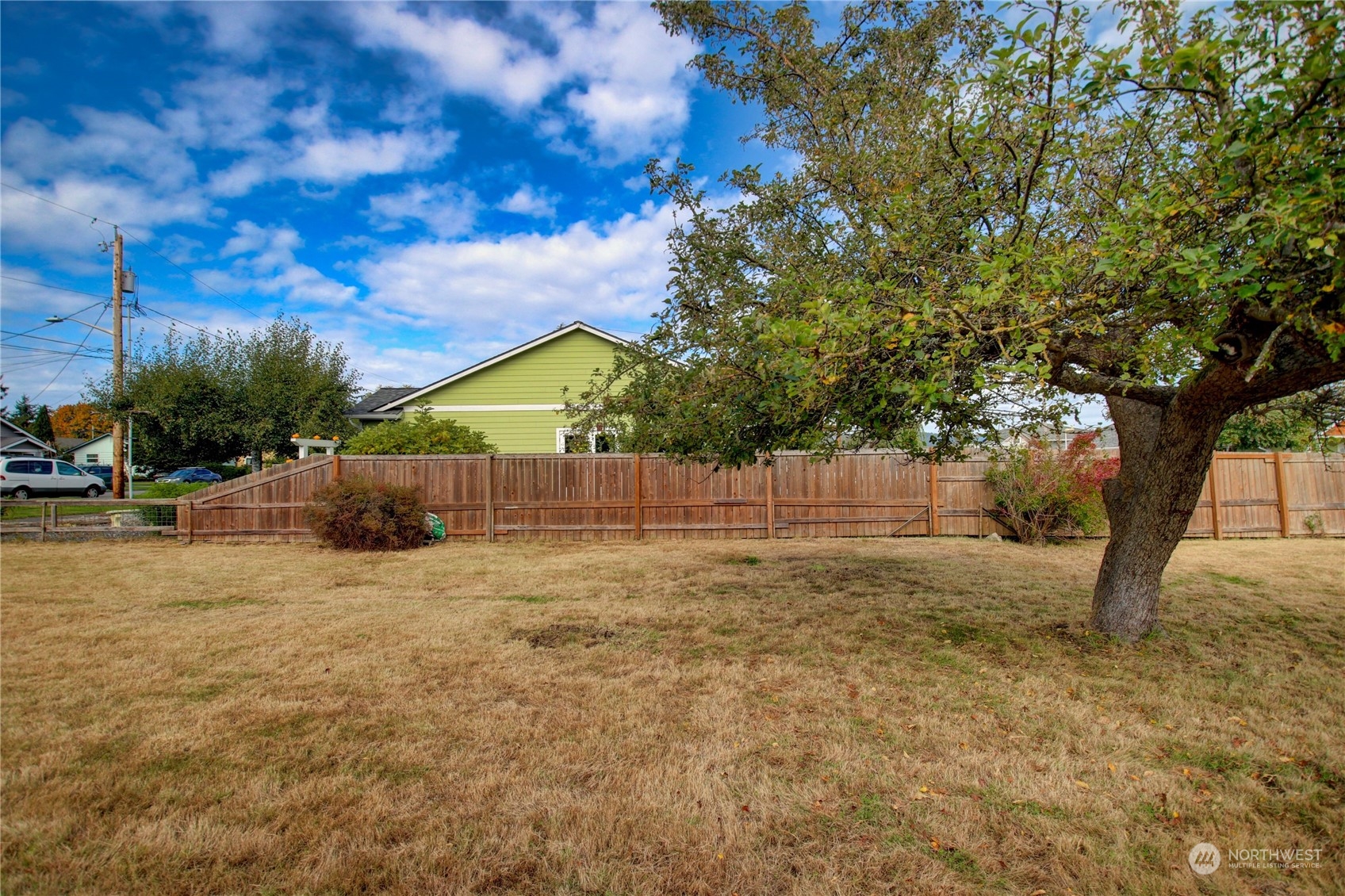 2019 N Avenue Property Photo 9