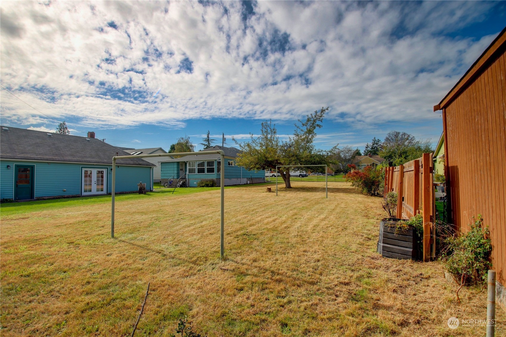 2019 N Avenue Property Photo 10