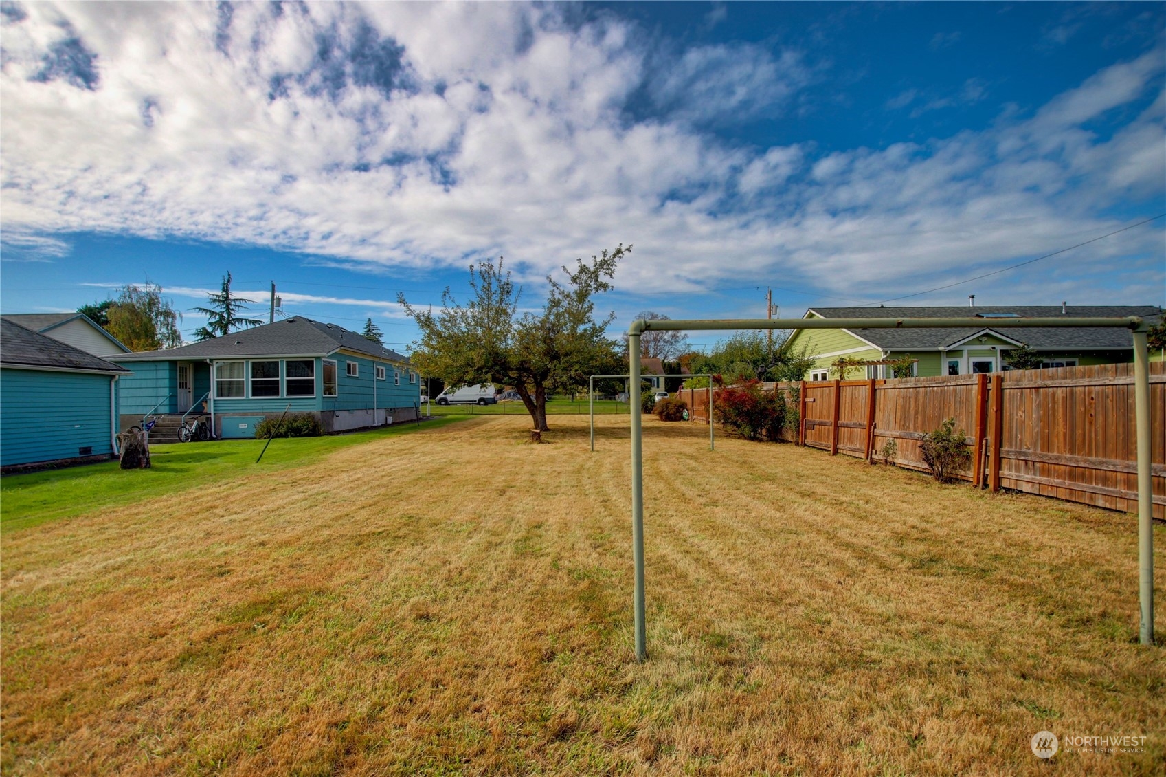 2019 N Avenue Property Photo 11