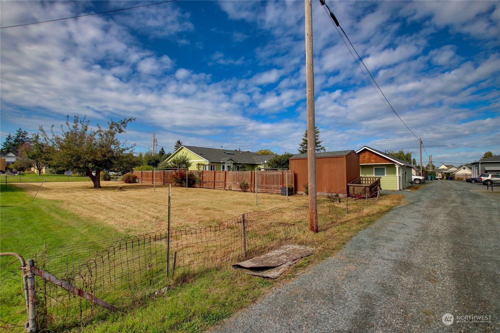 2019 N Avenue Property Photo 13