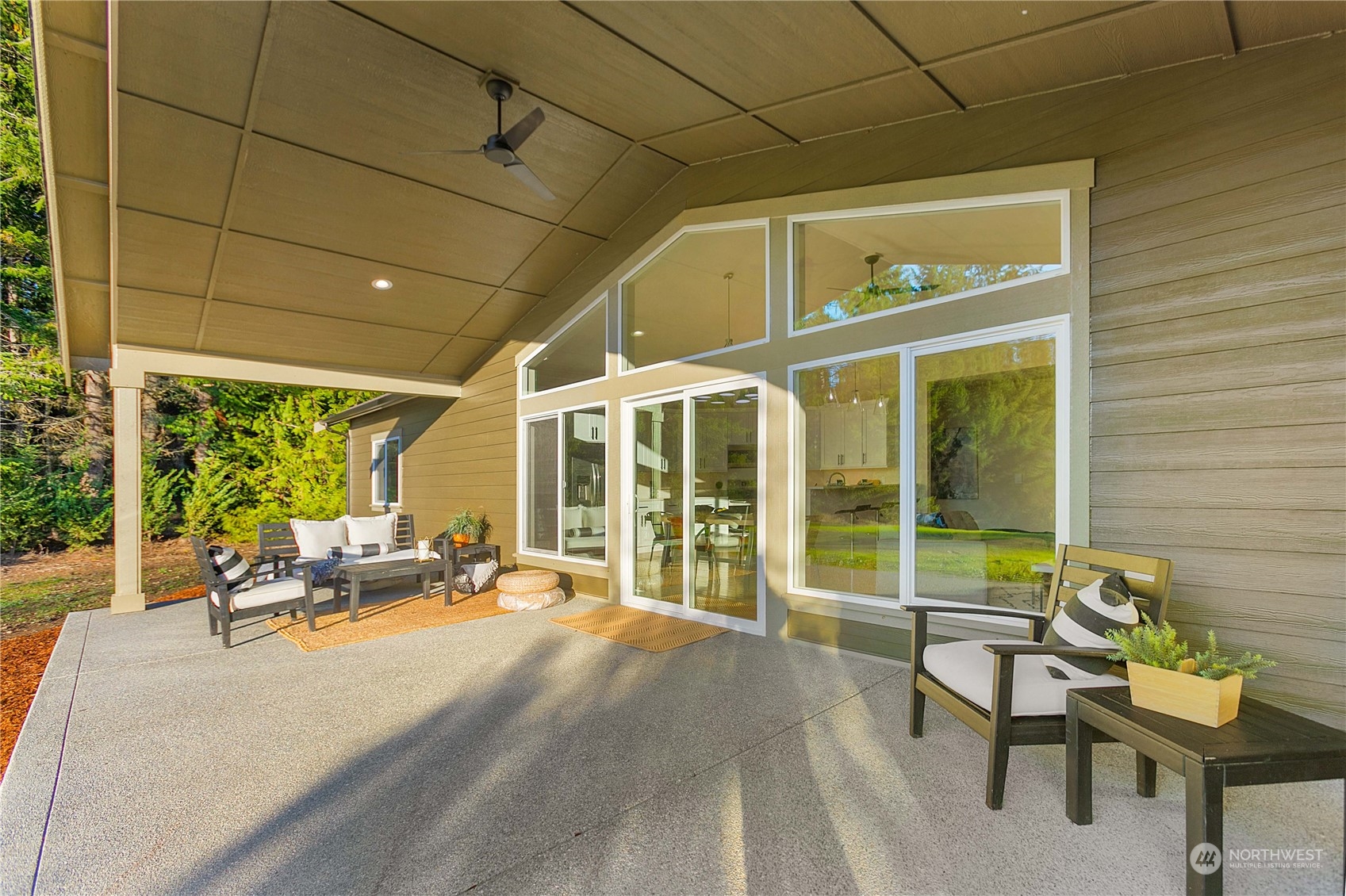 1690 Lilypad Place Property Photo 8
