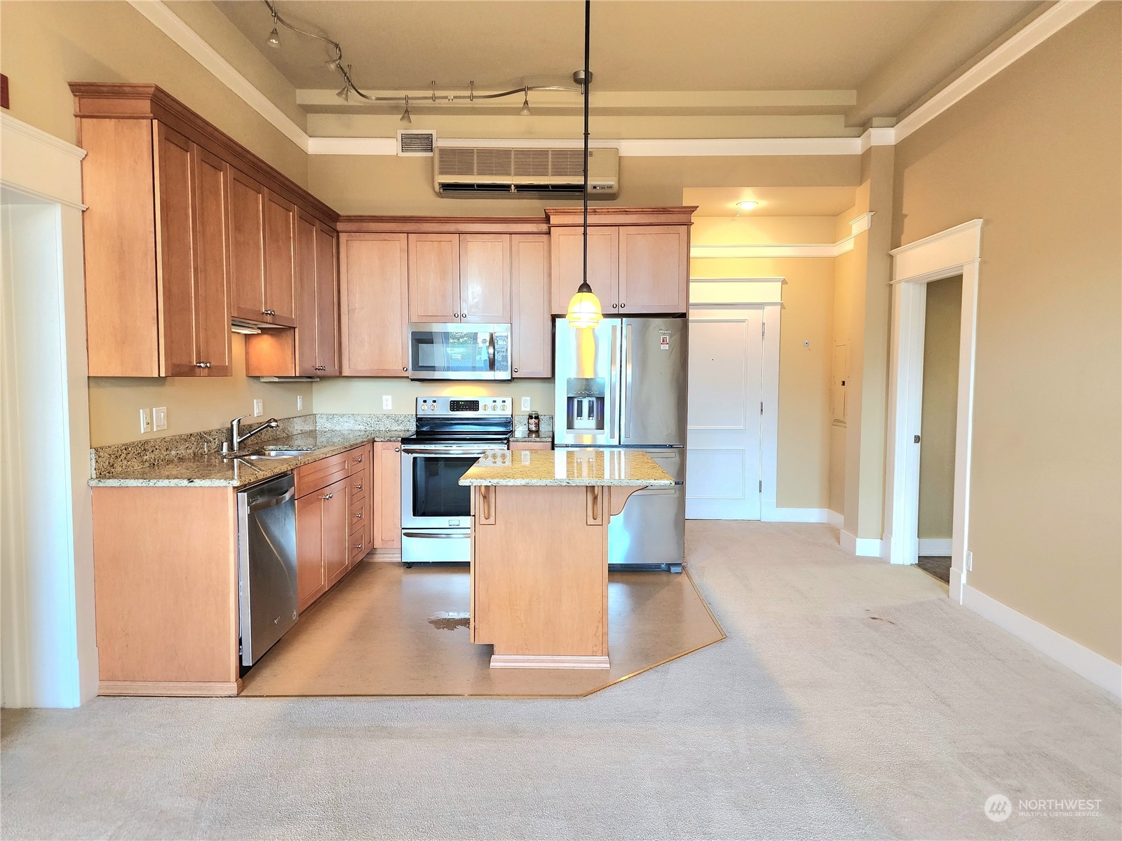 714 Market Street 303 Property Photo 6