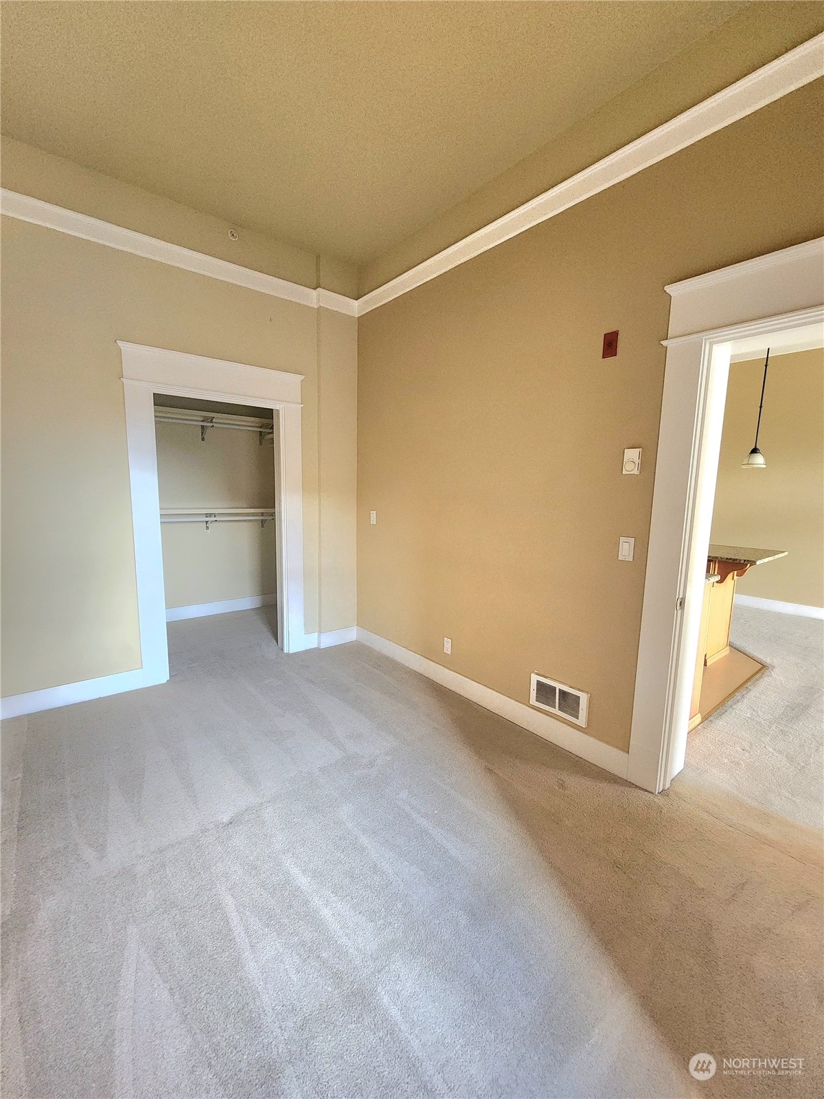 714 Market Street 303 Property Photo 9