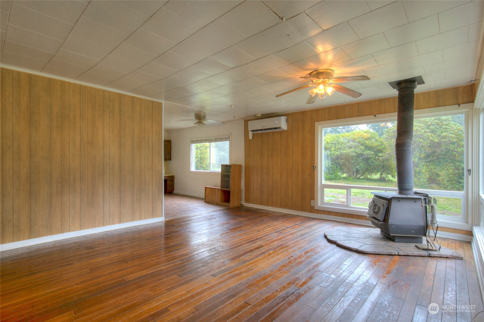 5506 Us Highway 101 Property Photo 8