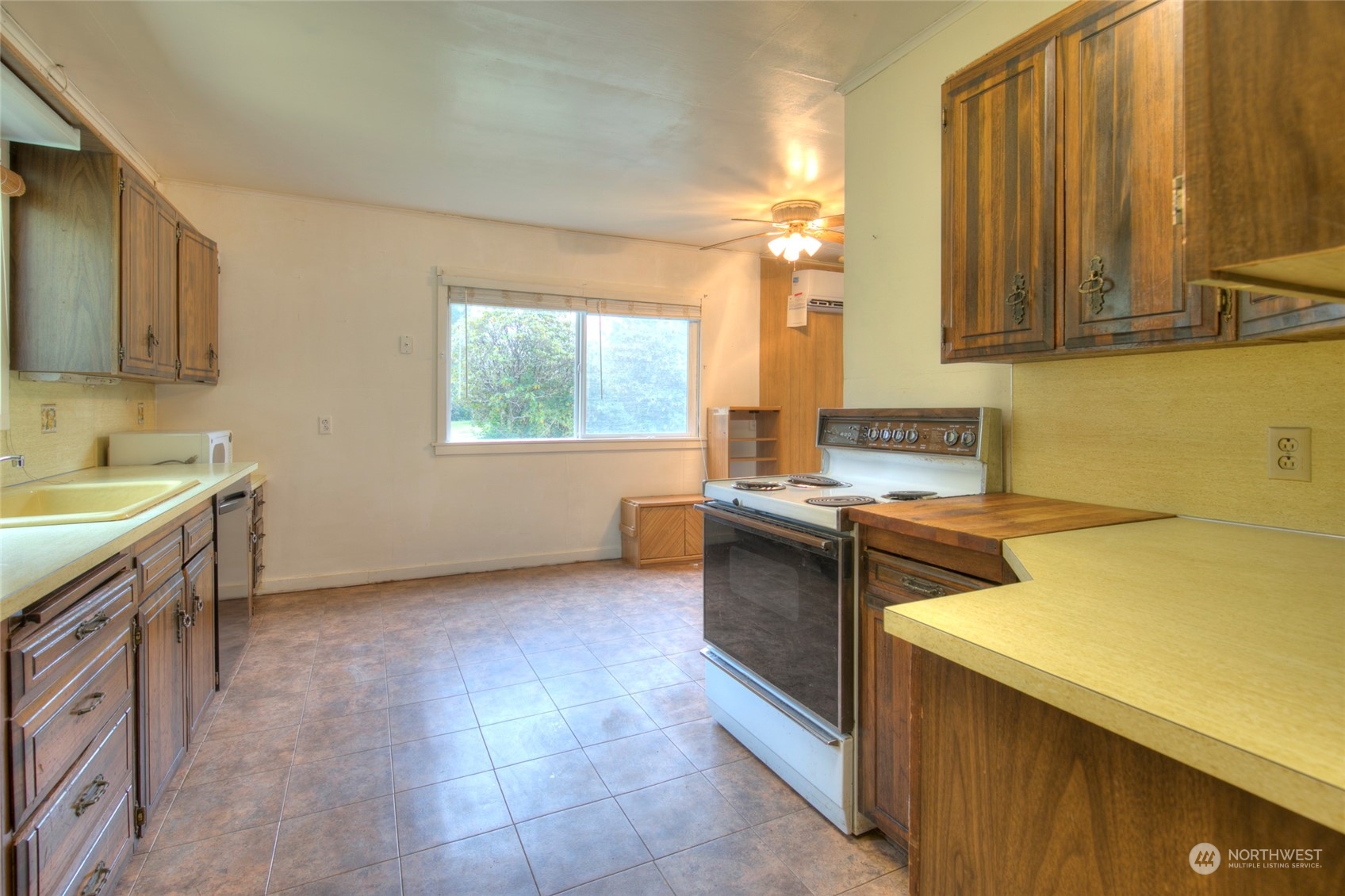 5506 Us Highway 101 Property Photo 12