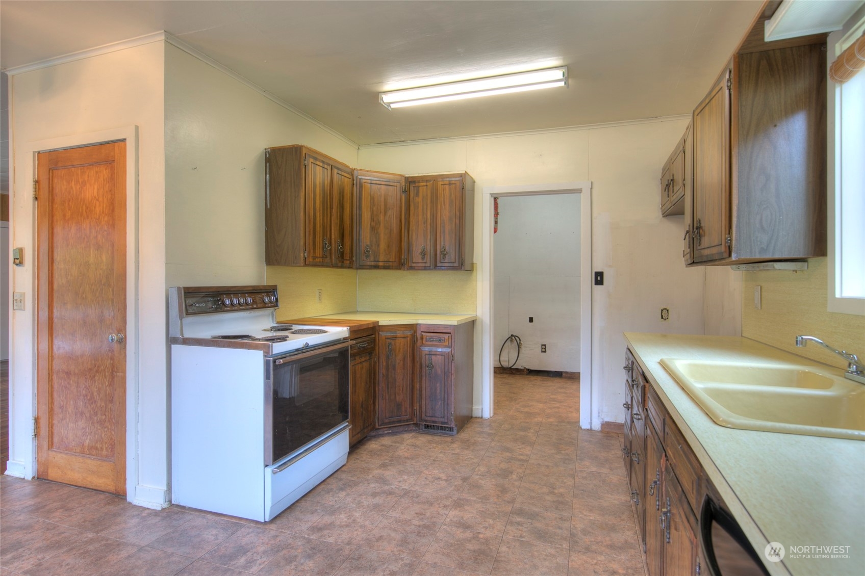 5506 Us Highway 101 Property Photo 14