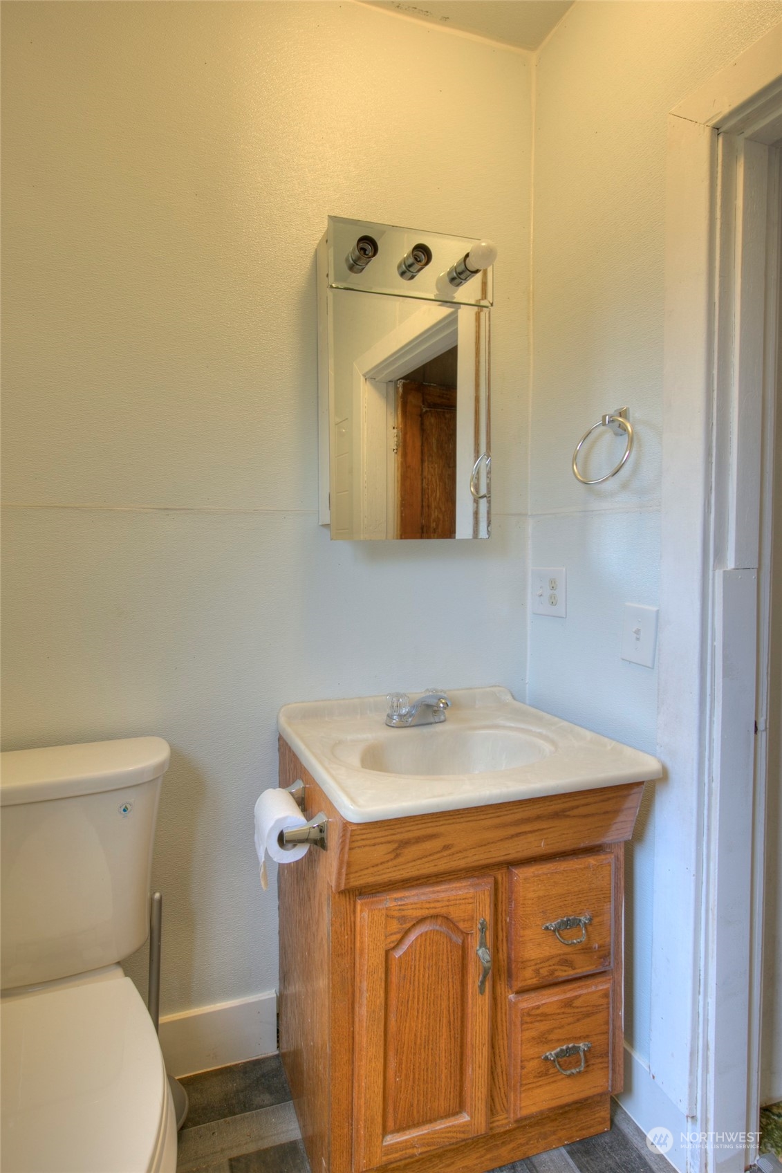 5506 Us Highway 101 Property Photo 18