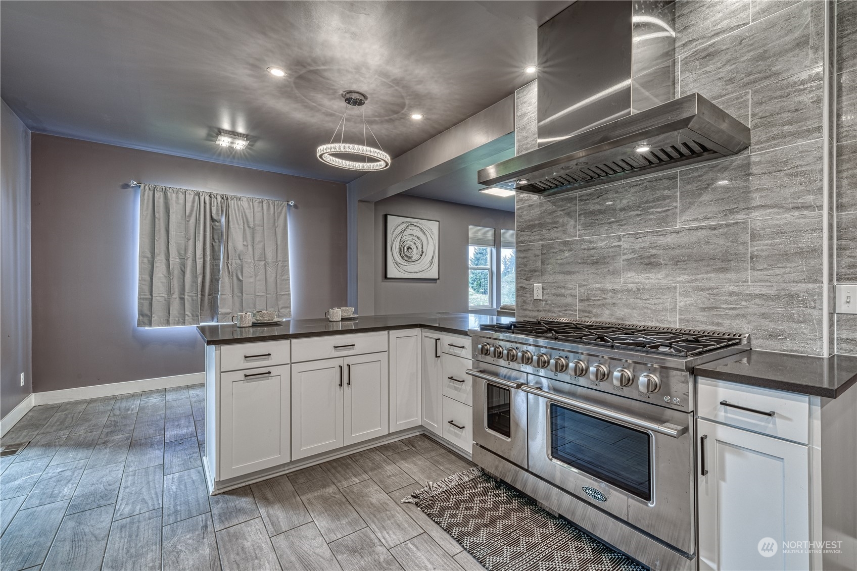 12017 Hillcrest Drive Property Photo 17