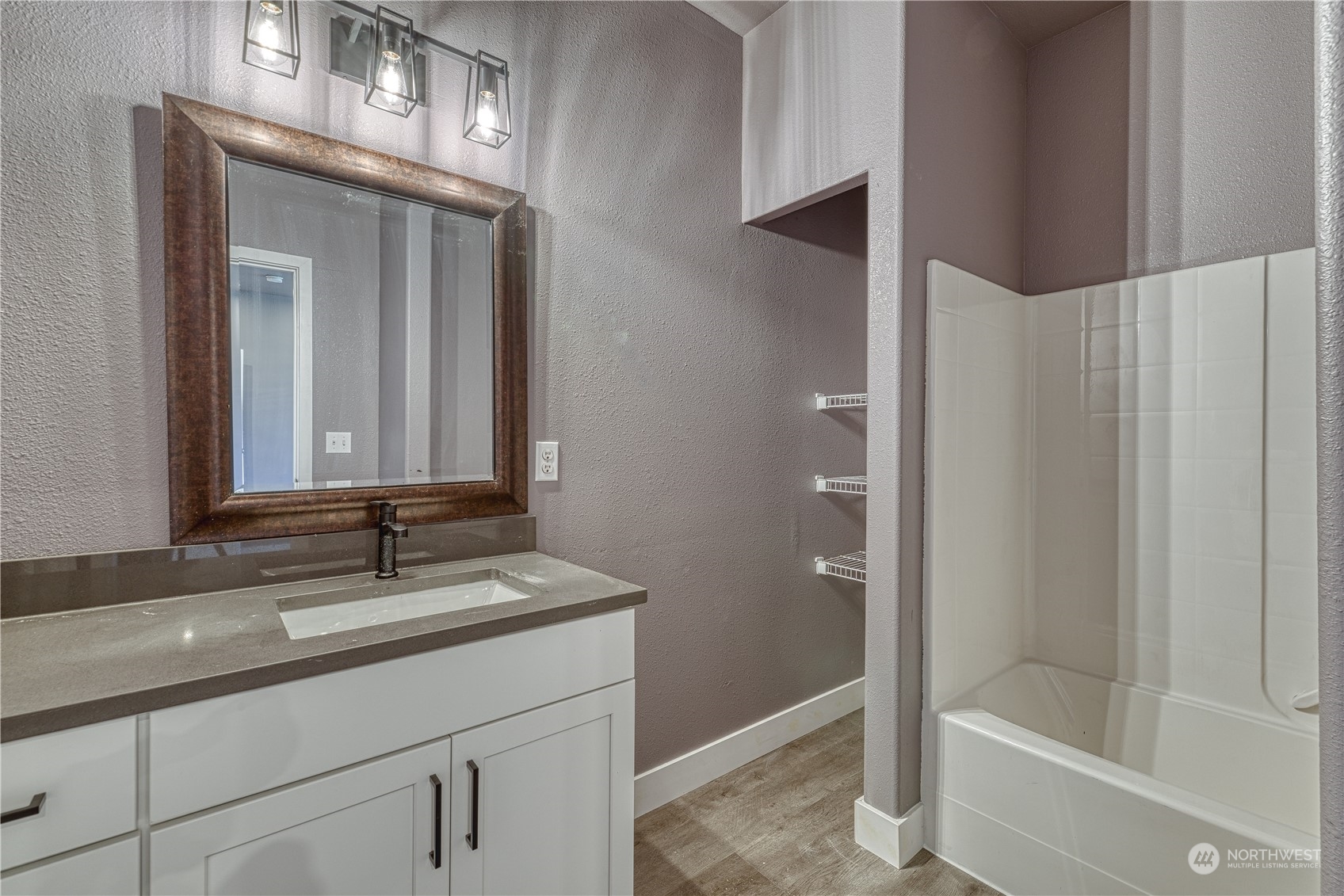 12017 Hillcrest Drive Property Photo 22