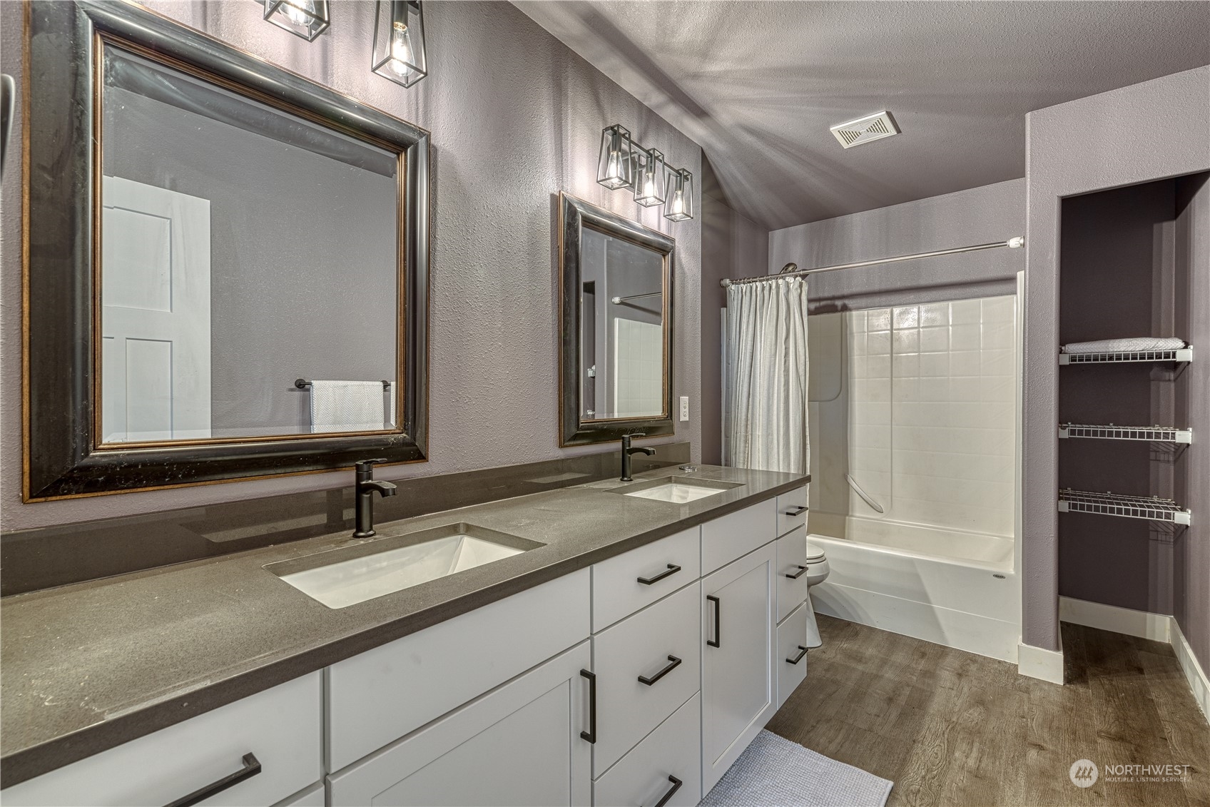 12017 Hillcrest Drive Property Photo 27