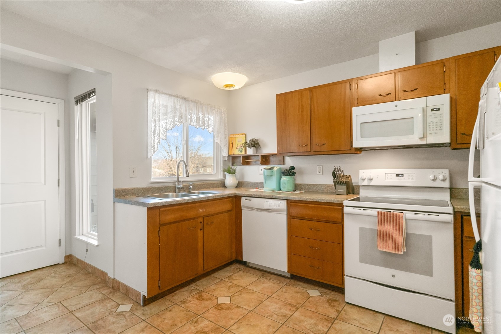 1020 Glenwood Avenue Property Photo 14