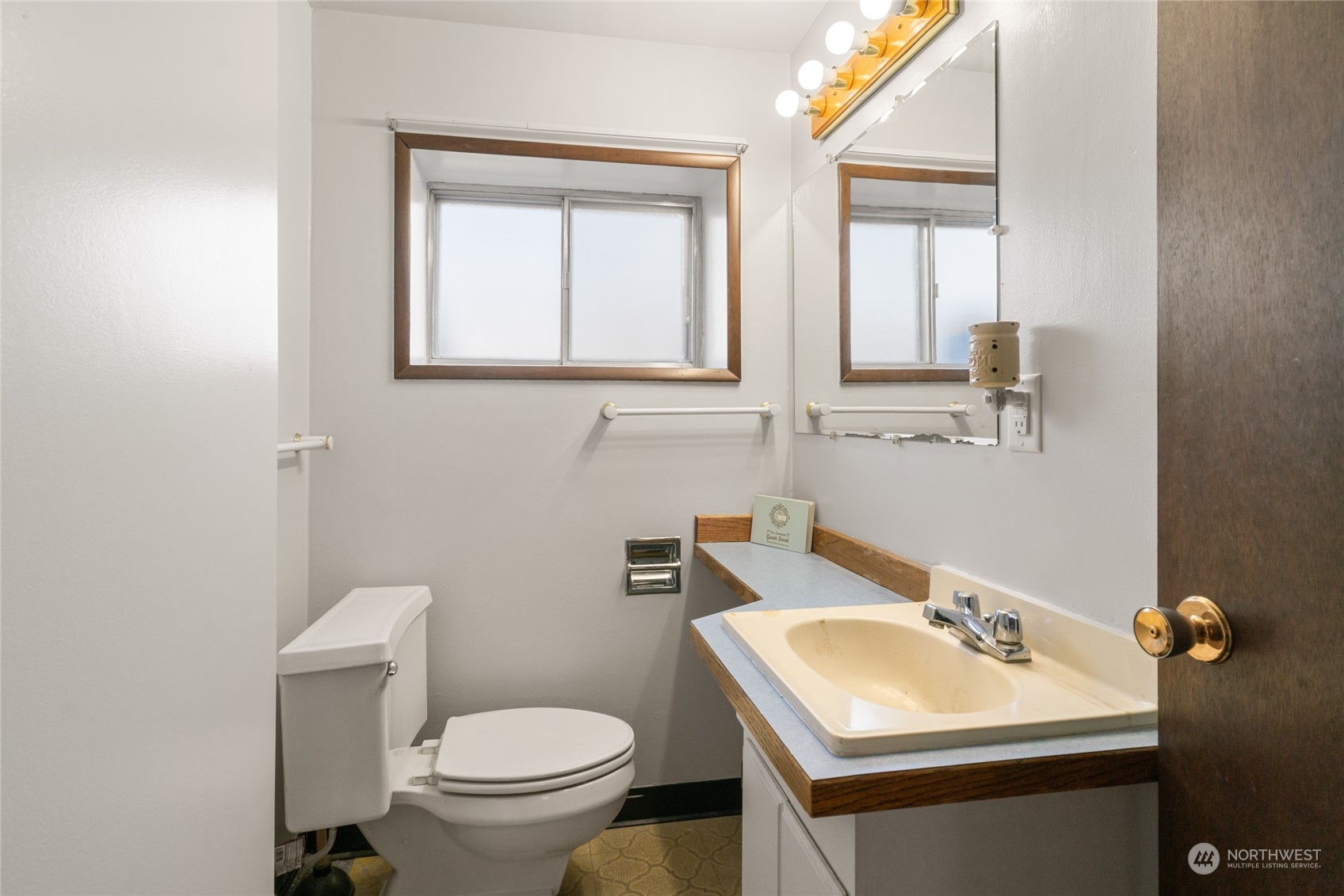 1020 Glenwood Avenue Property Photo 25