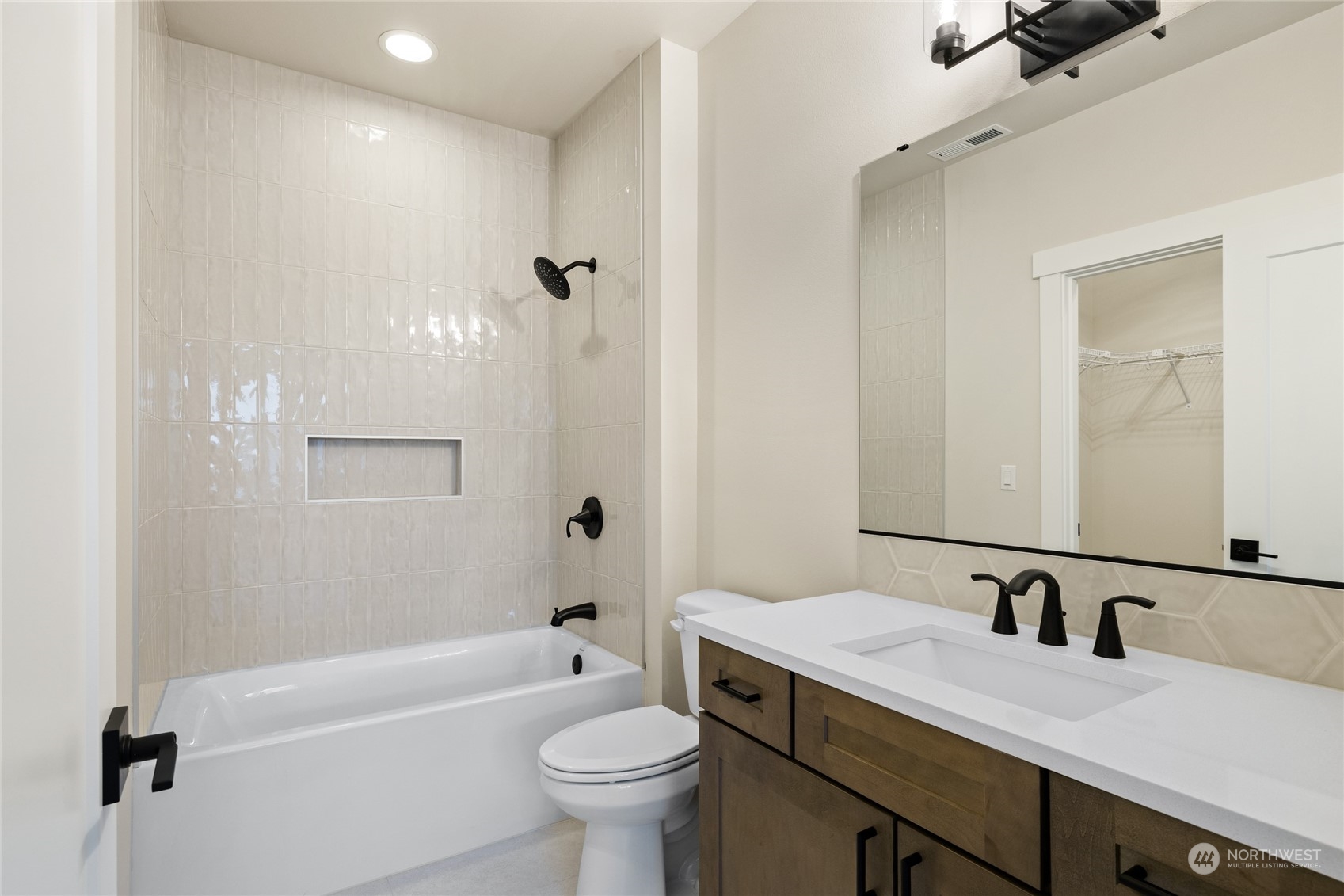 1000 Domerie Park Loop Property Photo 16