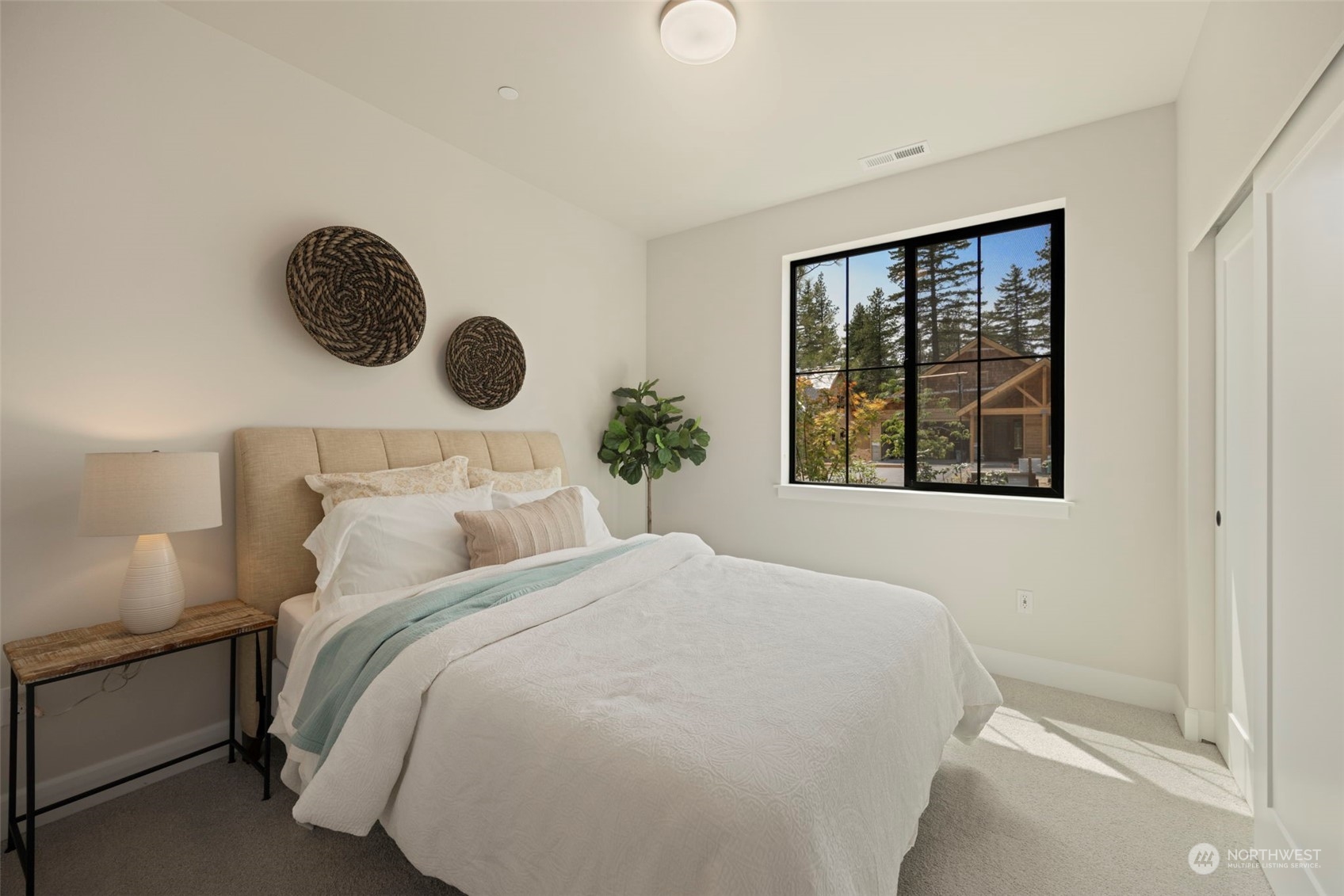 1000 Domerie Park Loop Property Photo 17