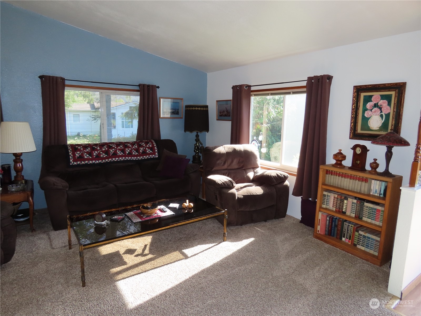 864 Hart Street Property Photo 18