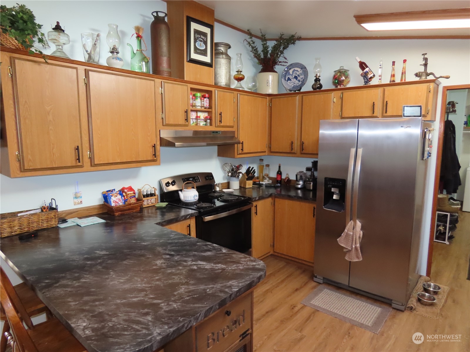 864 Hart Street Property Photo 20