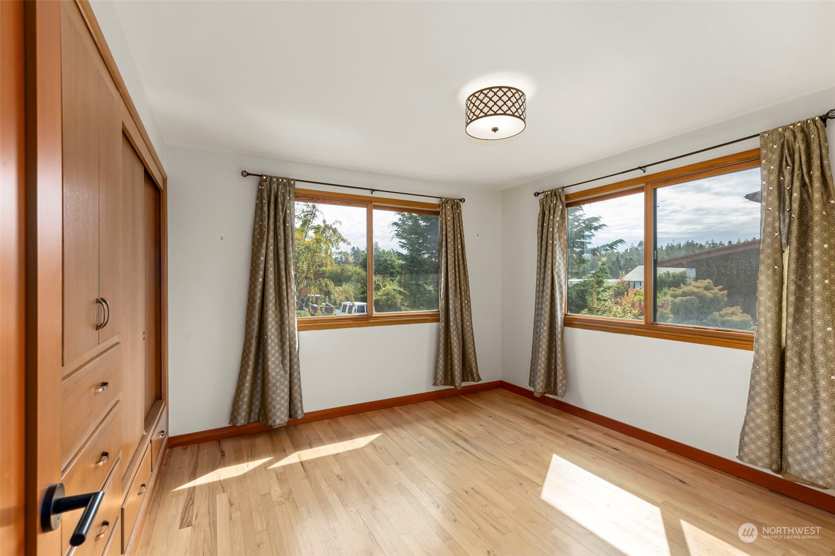 5821 Hill Street Property Photo 22
