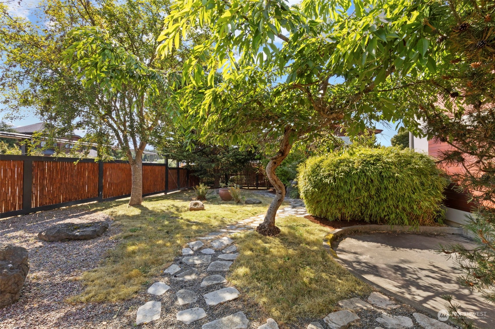 5821 Hill Street Property Photo 26