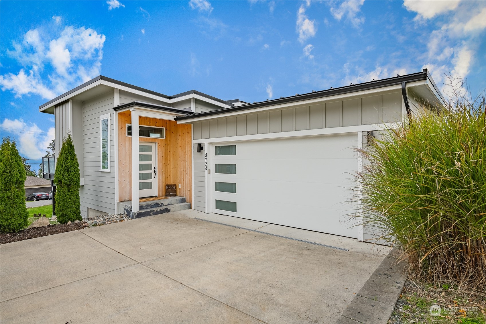 8728 Charel Drive Property Photo 10