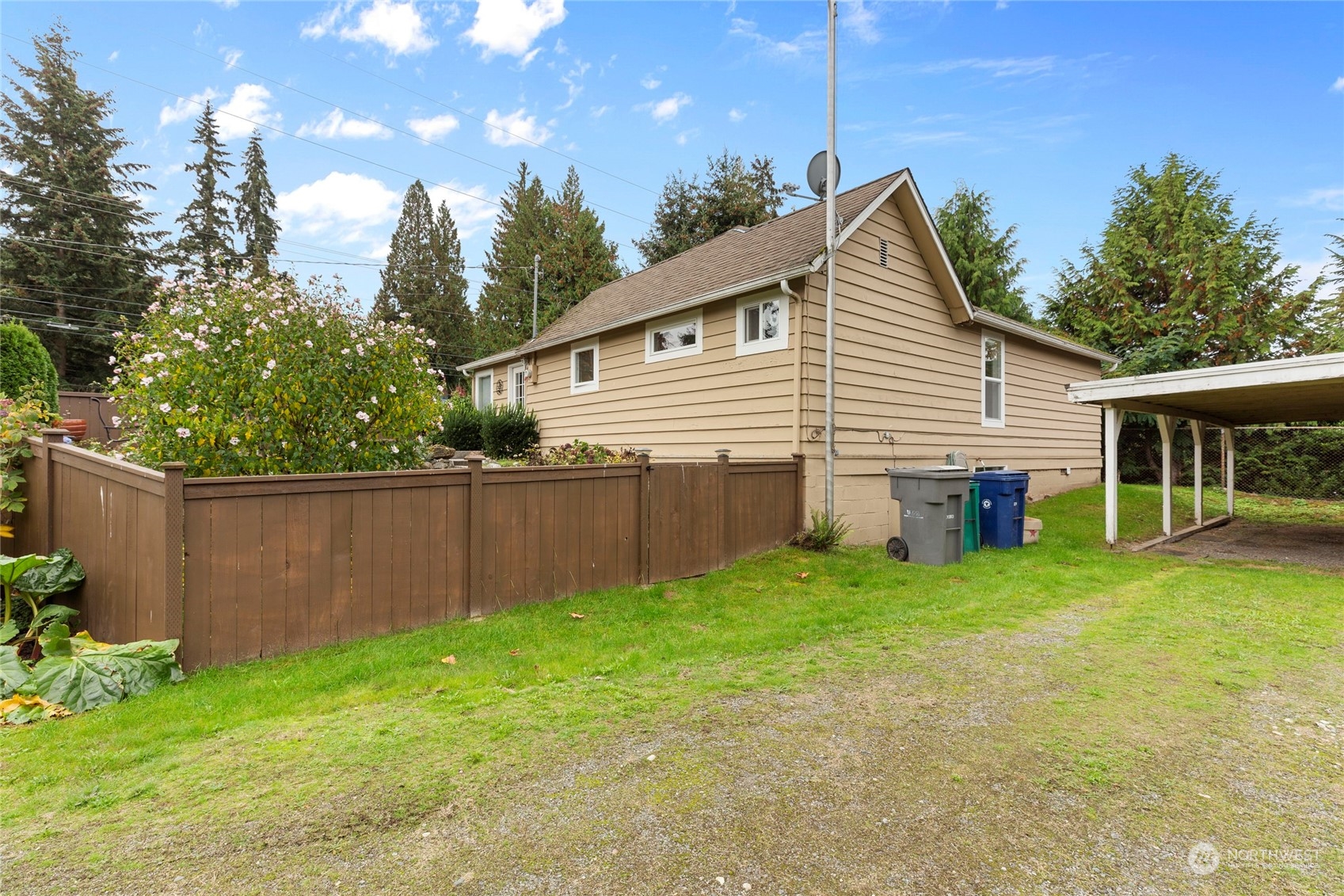 12830 Ne 80th Street Property Photo 21