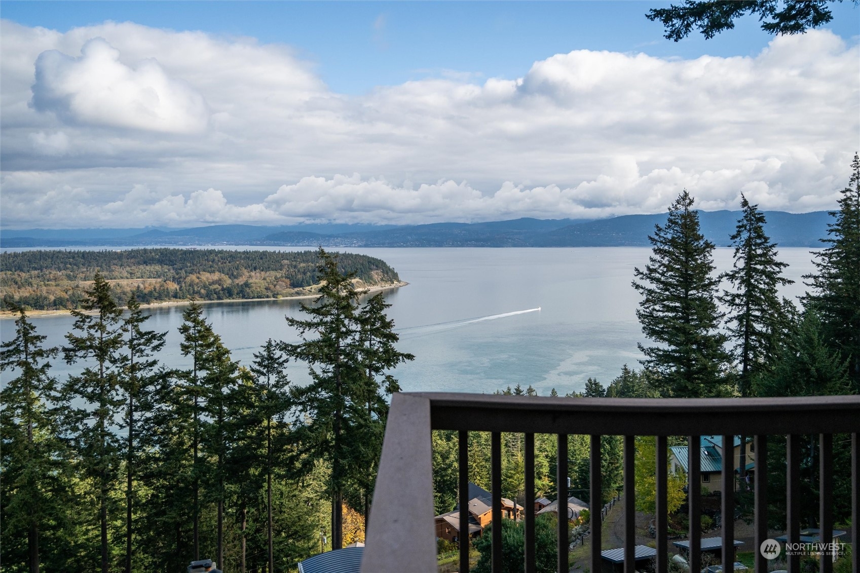 3080 Hales Passage Drive Property Photo 1