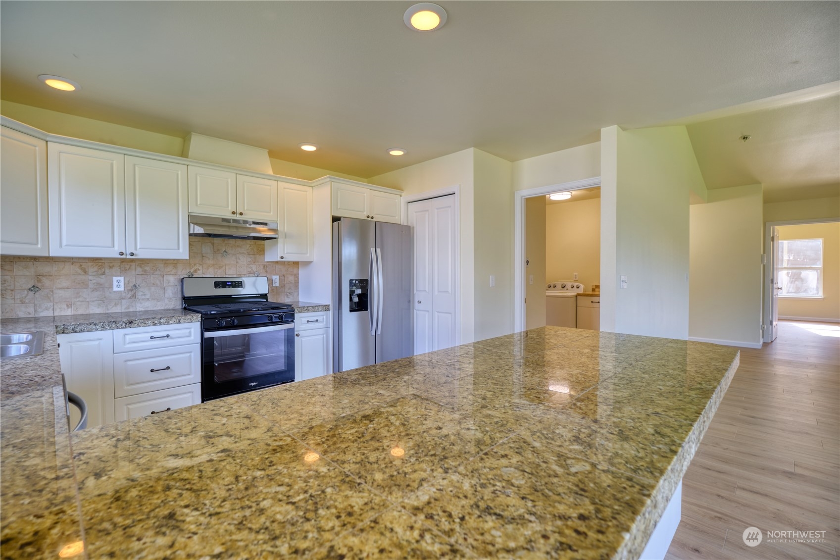 8381 Pheasant Drive Property Photo 5