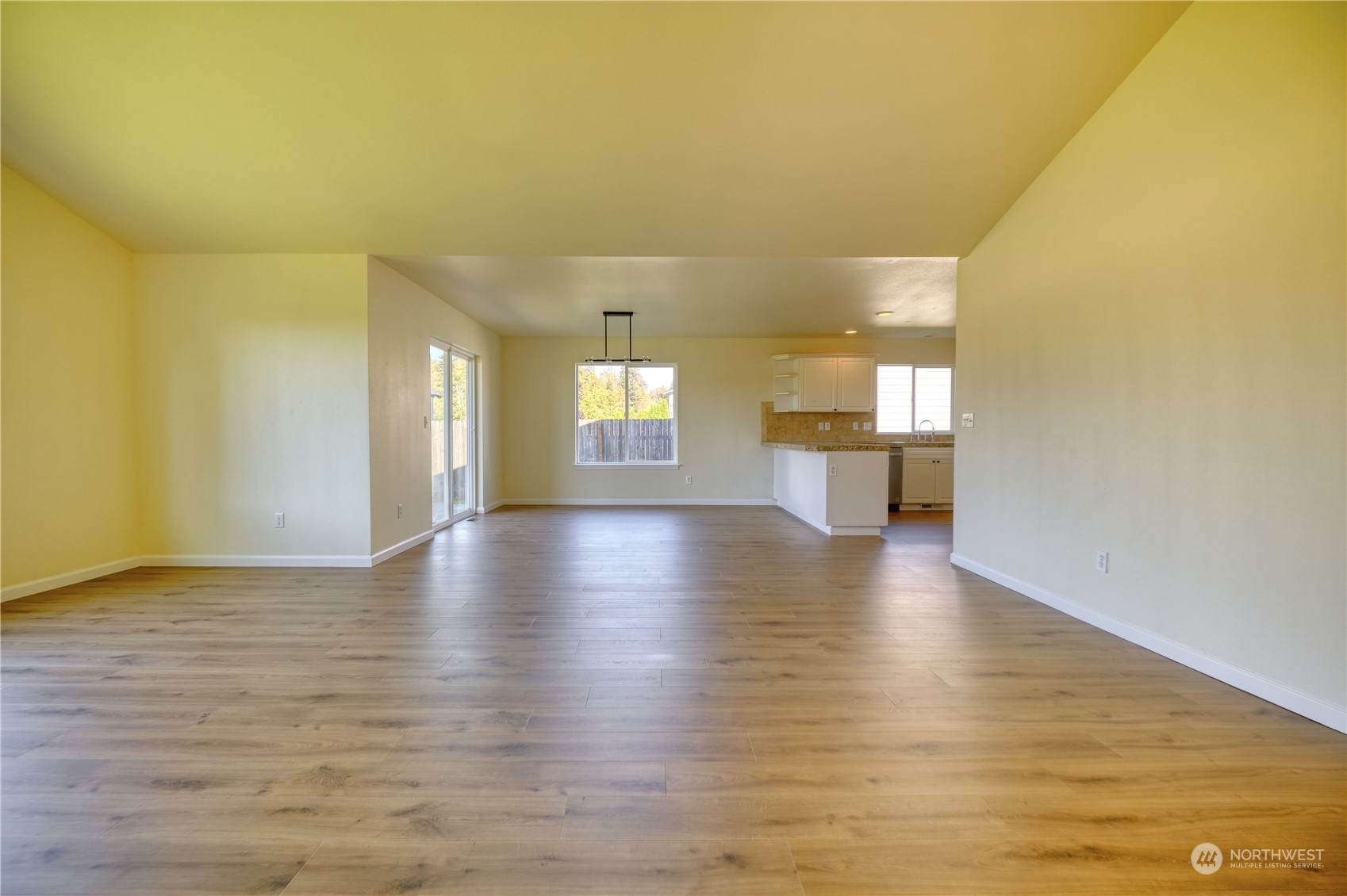 8381 Pheasant Drive Property Photo 9