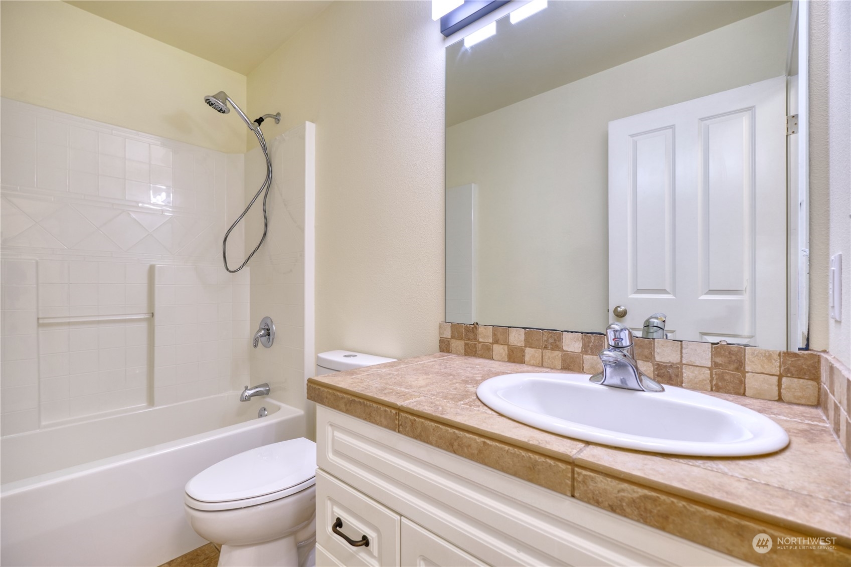 8381 Pheasant Drive Property Photo 12