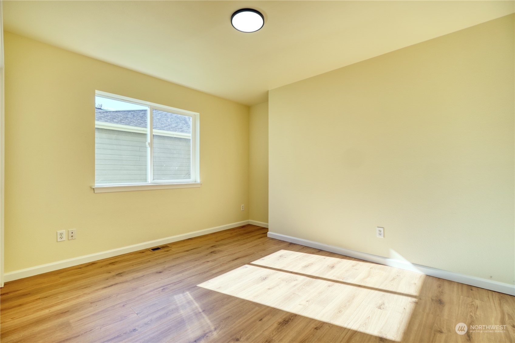 8381 Pheasant Drive Property Photo 19