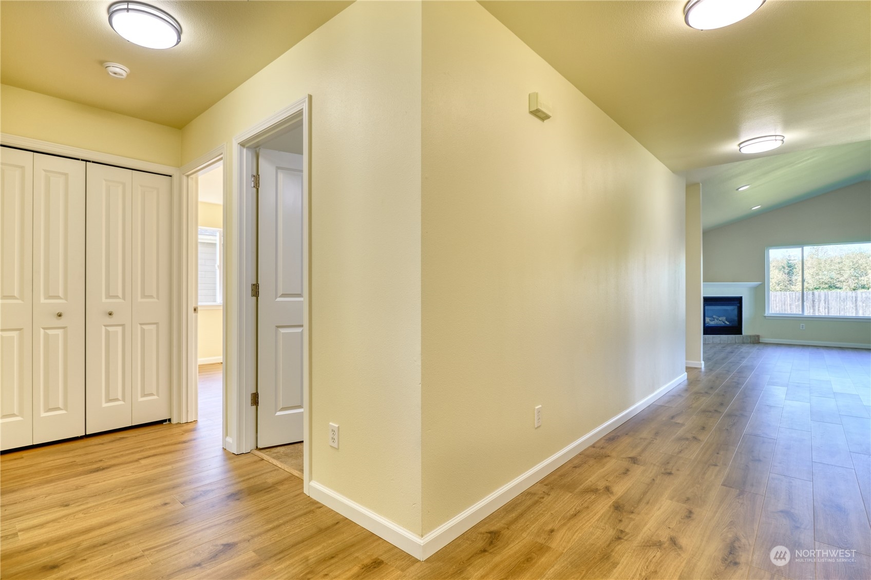 8381 Pheasant Drive Property Photo 23