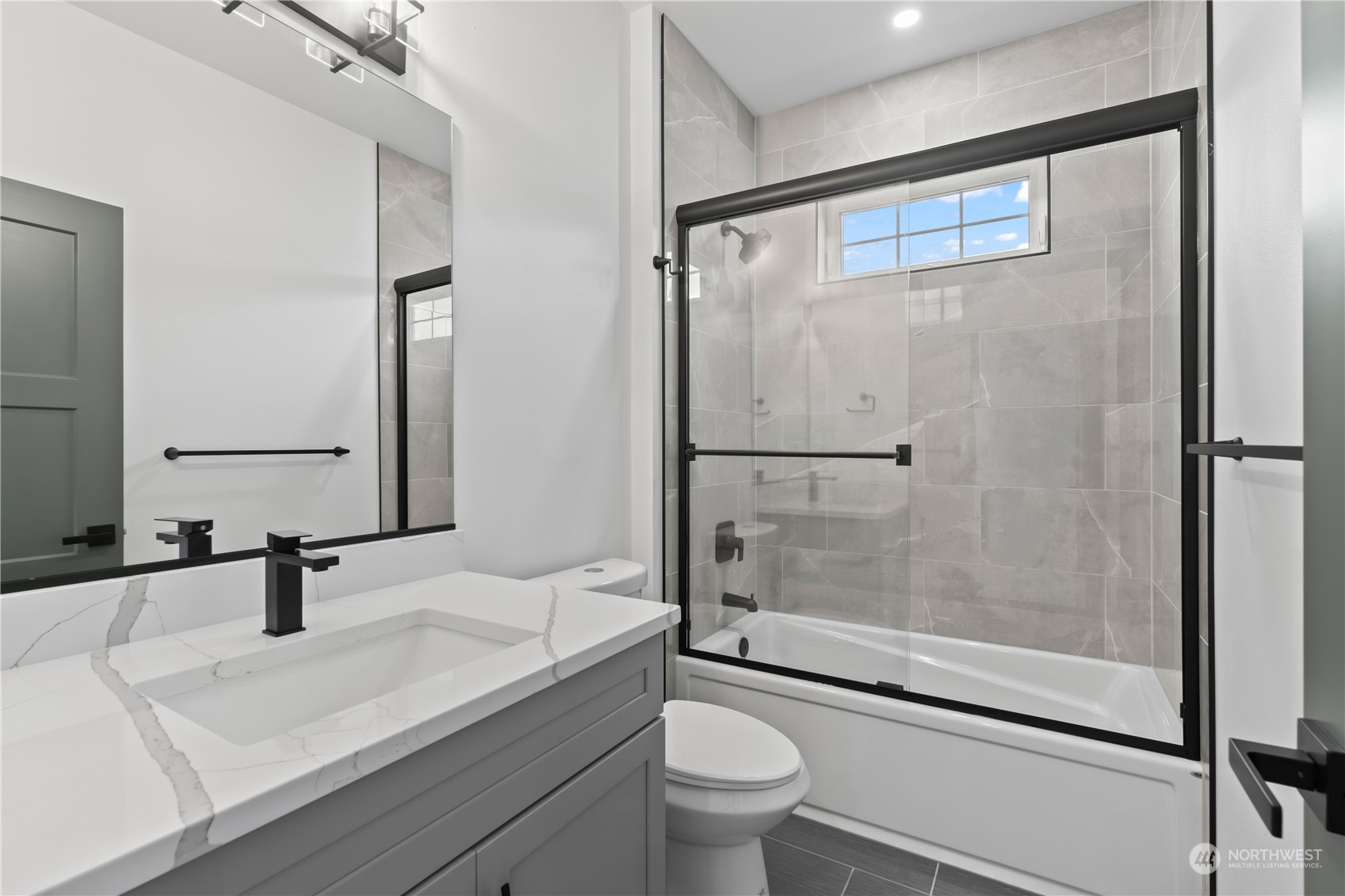 123 S Mcneeley Street Property Photo 24