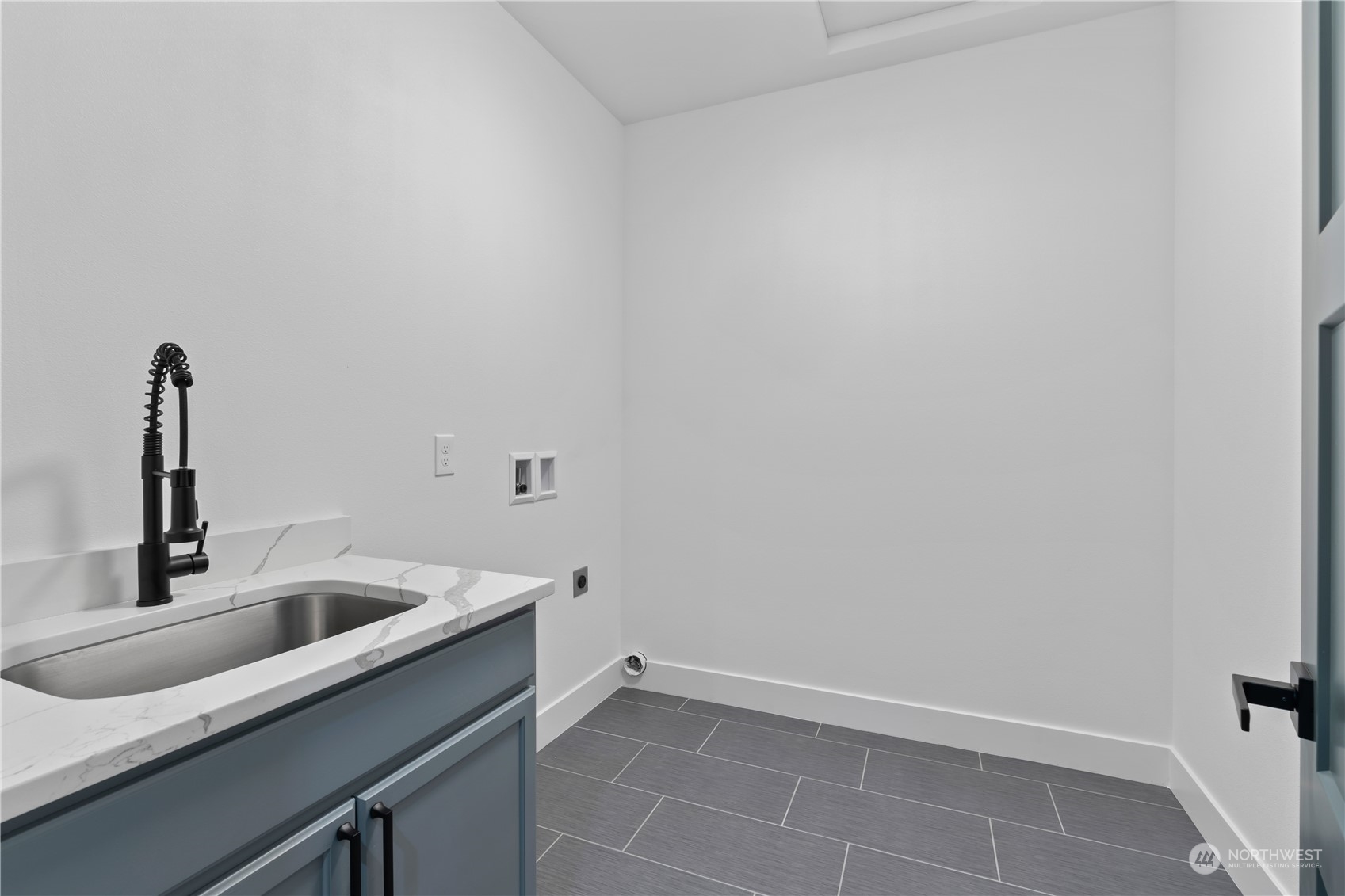 123 S Mcneeley Street Property Photo 27