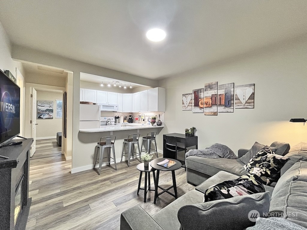250 Tucker Avenue 9 Property Photo 4