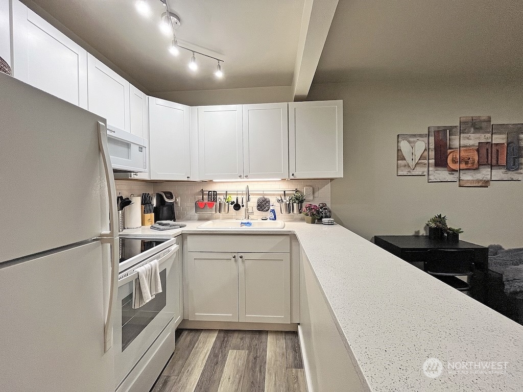 250 Tucker Avenue 9 Property Photo 12