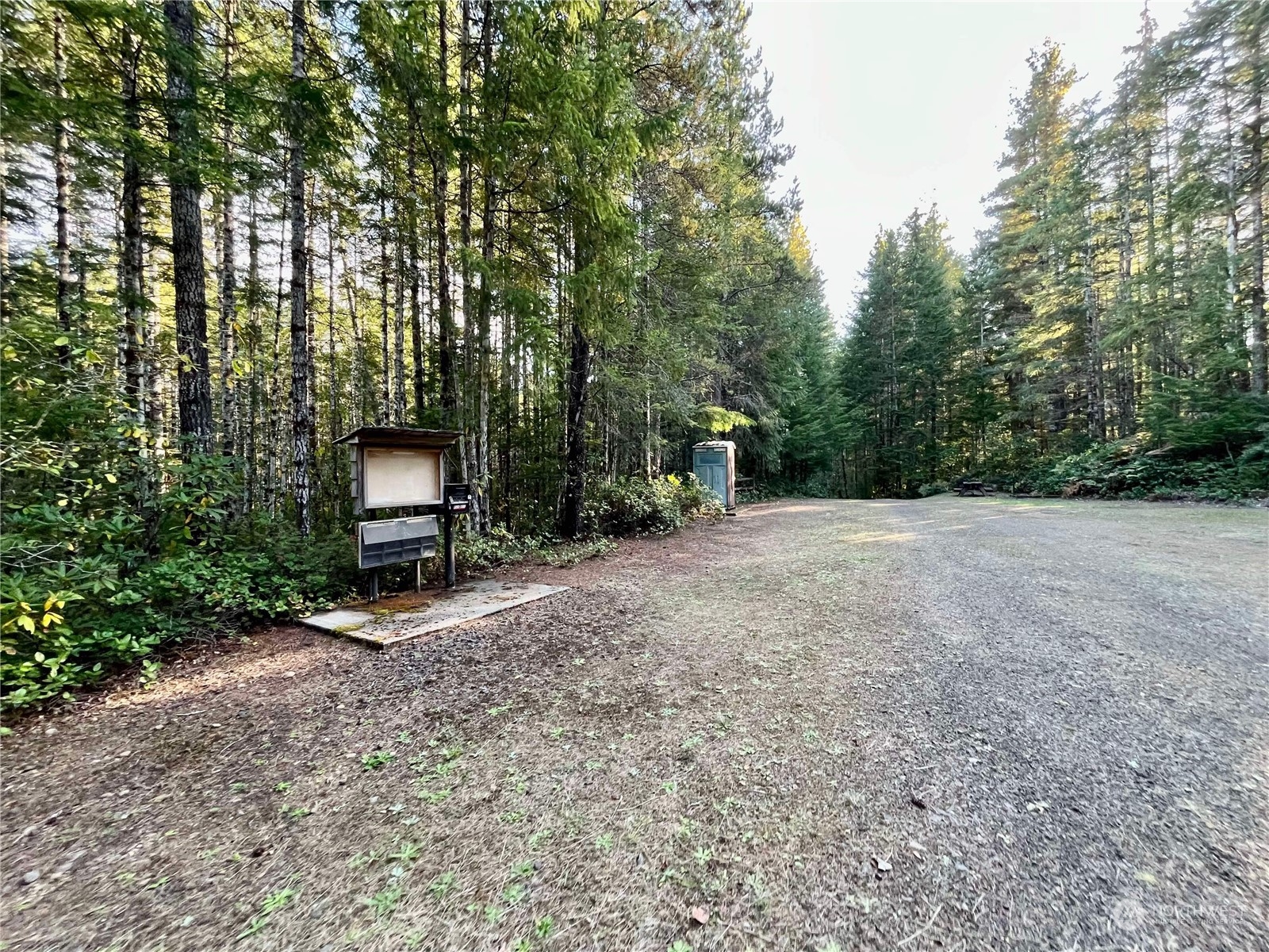 1421 Ne Blacksmith Dr Drive Property Photo