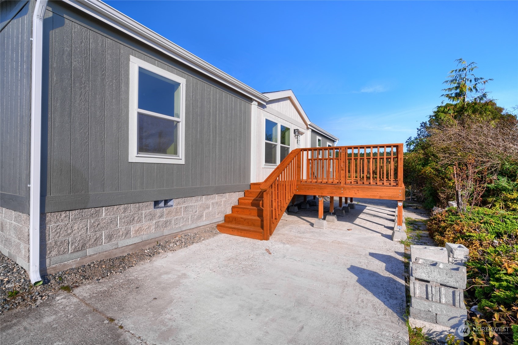 4604 Yorkshire Property Photo 4