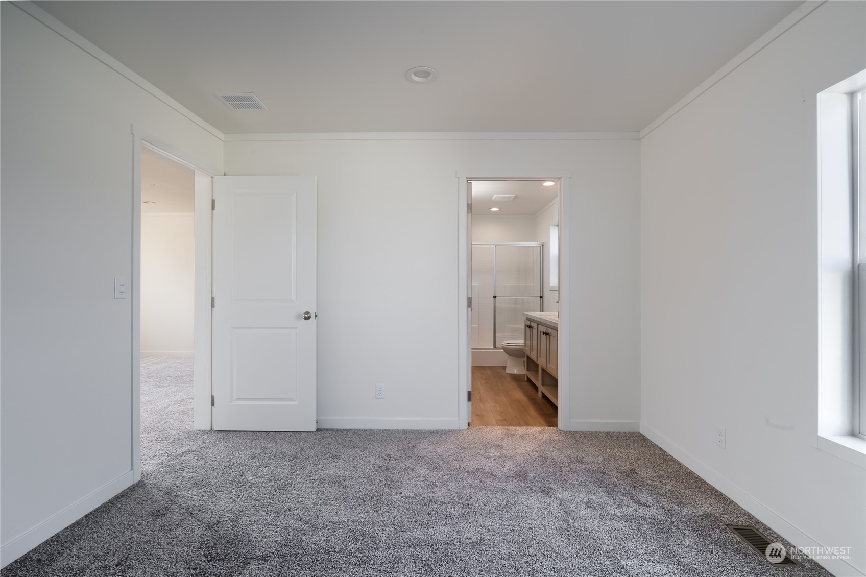 4604 Yorkshire Property Photo 19