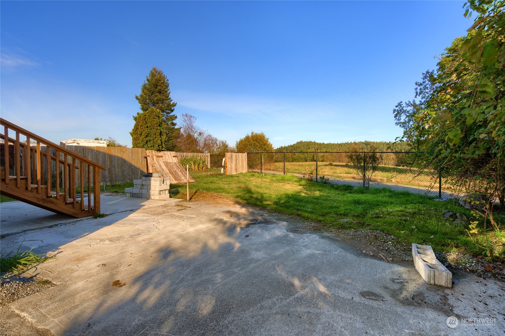 4604 Yorkshire Property Photo 27