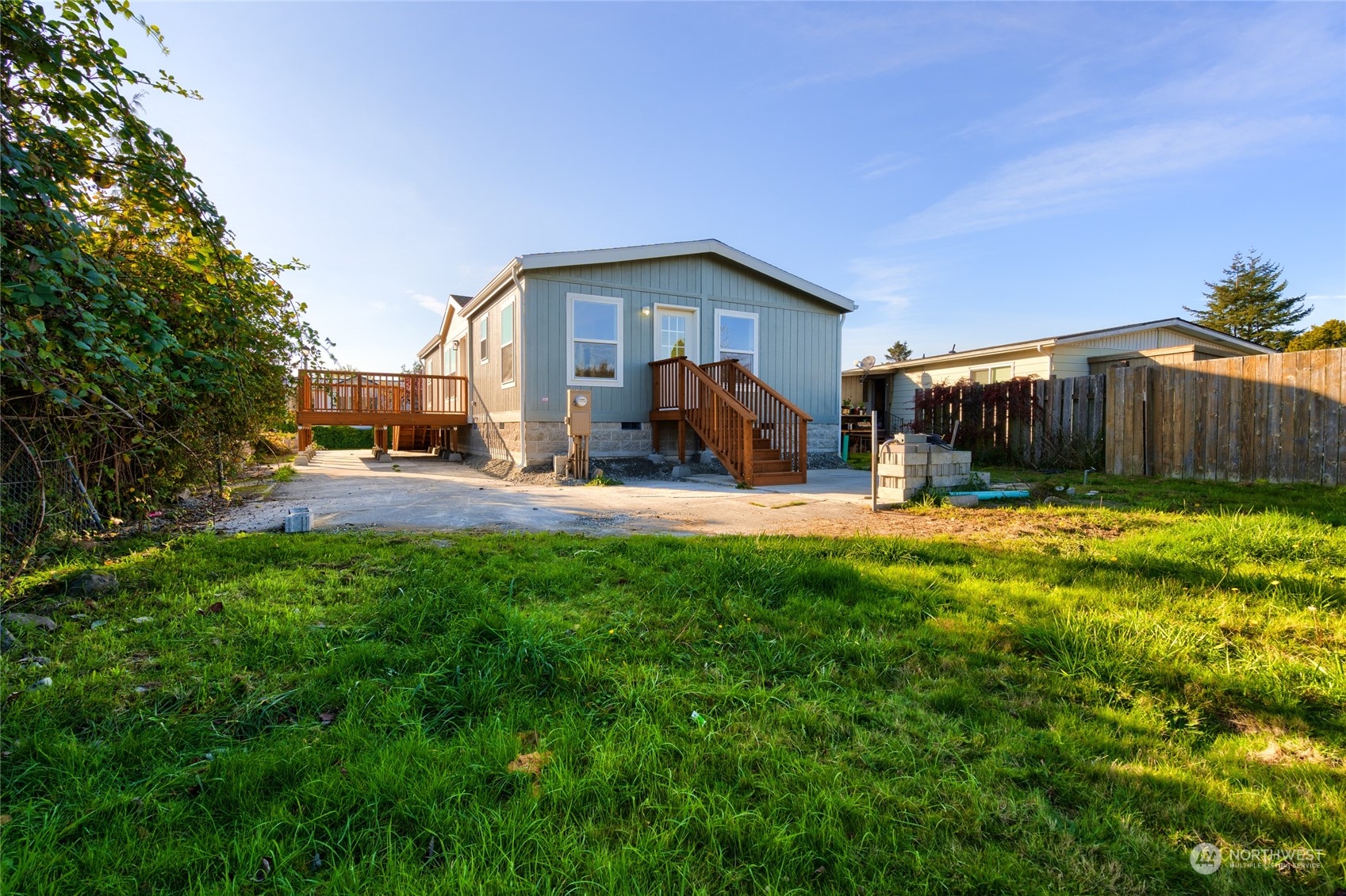 4604 Yorkshire Property Photo 28
