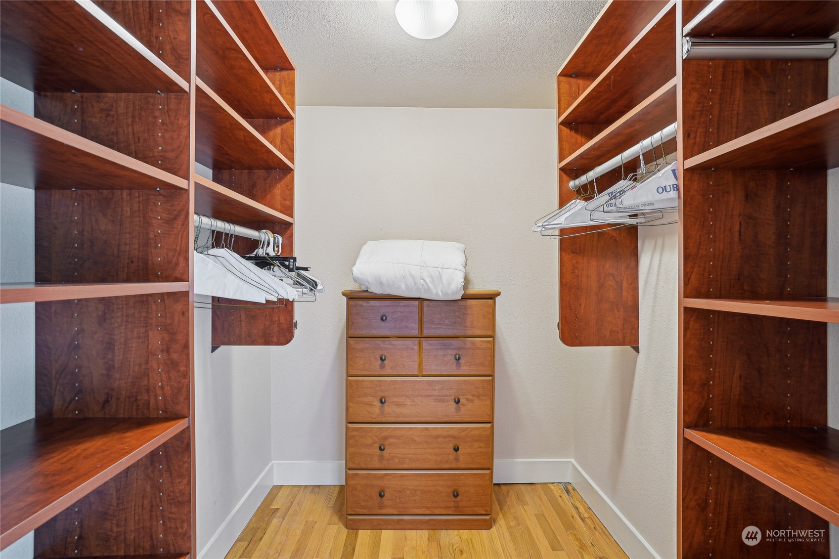 1321 N Heatherwood Property Photo 14