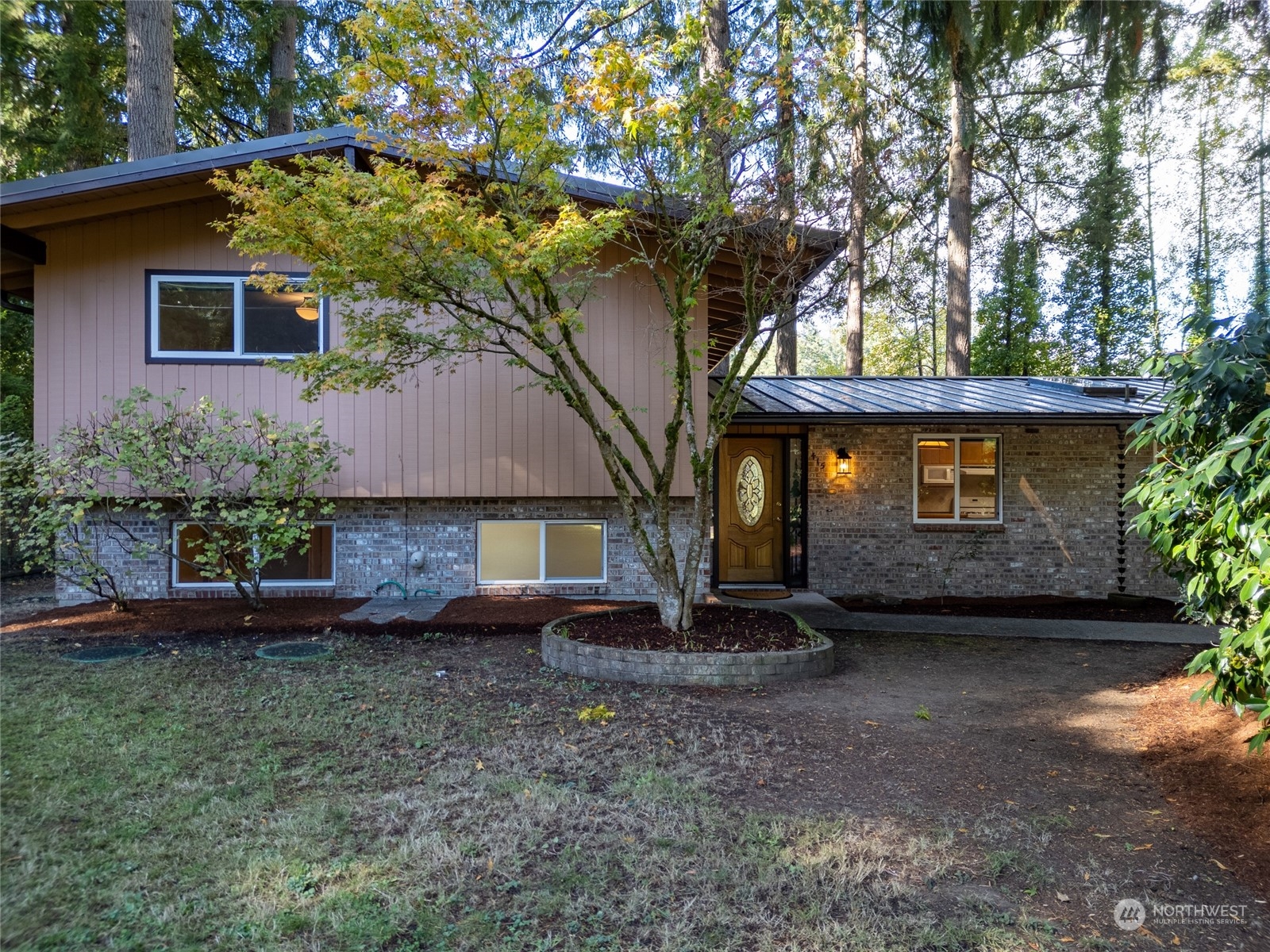 415 San Mar Drive Property Photo 1
