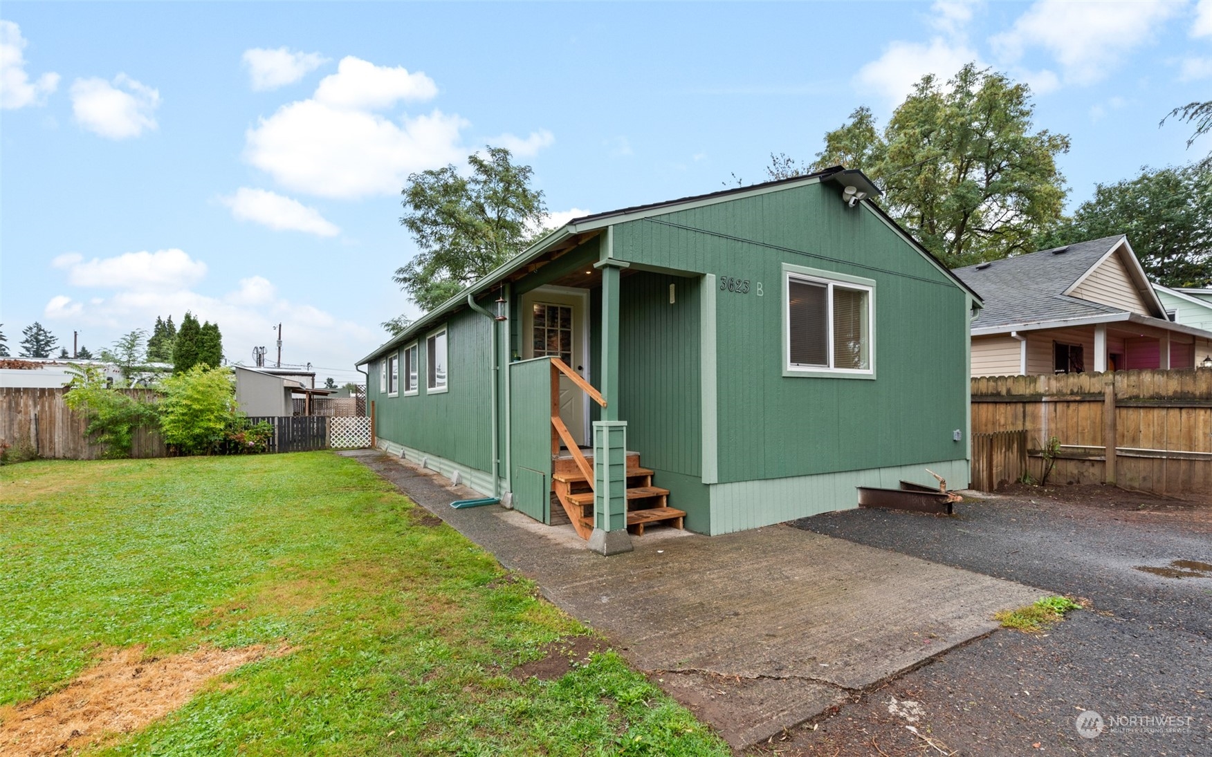 3623 V Street B Property Photo