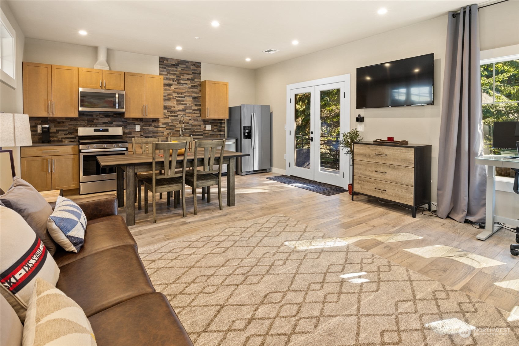 110 Spirea Court Property Photo 29