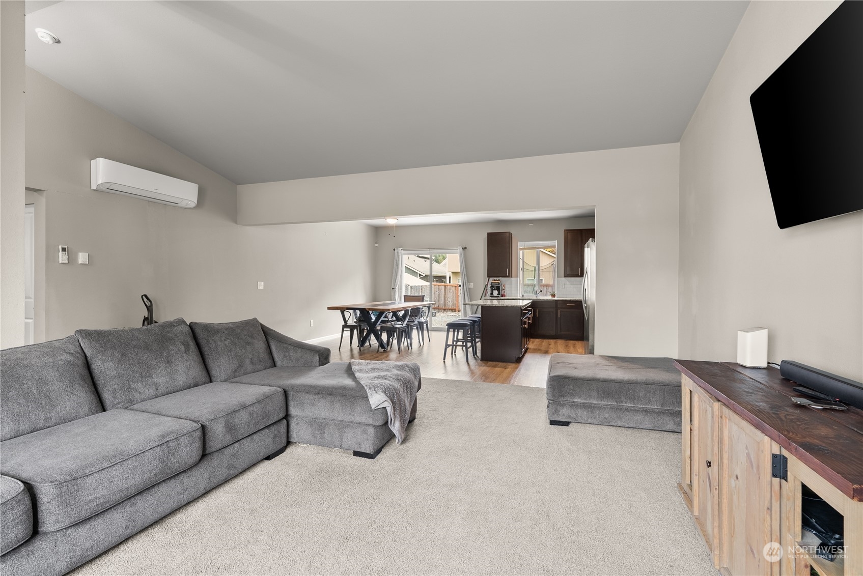 304 S Gold Street Property Photo 6