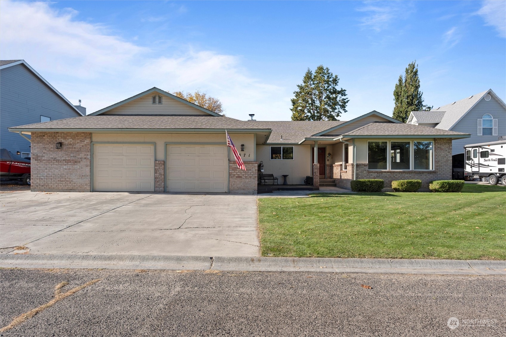 9371 Vernal Avenue Property Photo 1