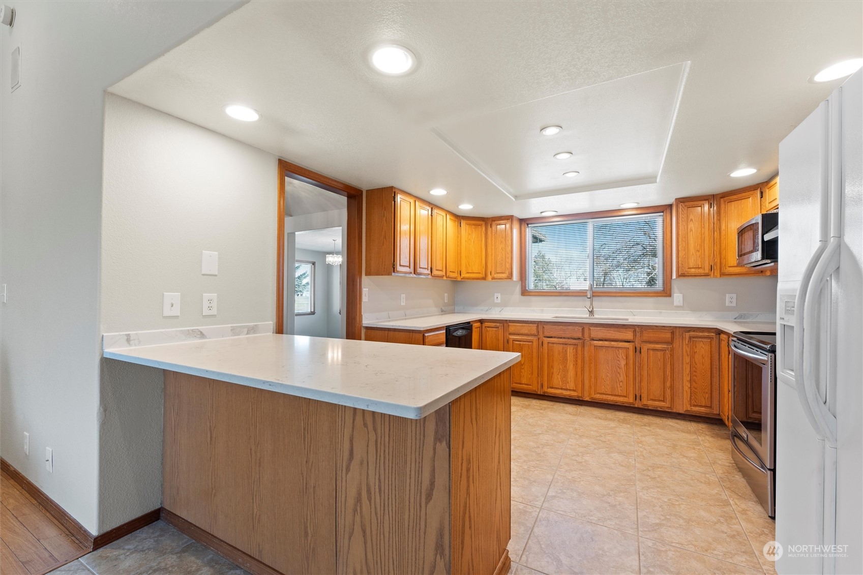 9371 Vernal Avenue Property Photo 10
