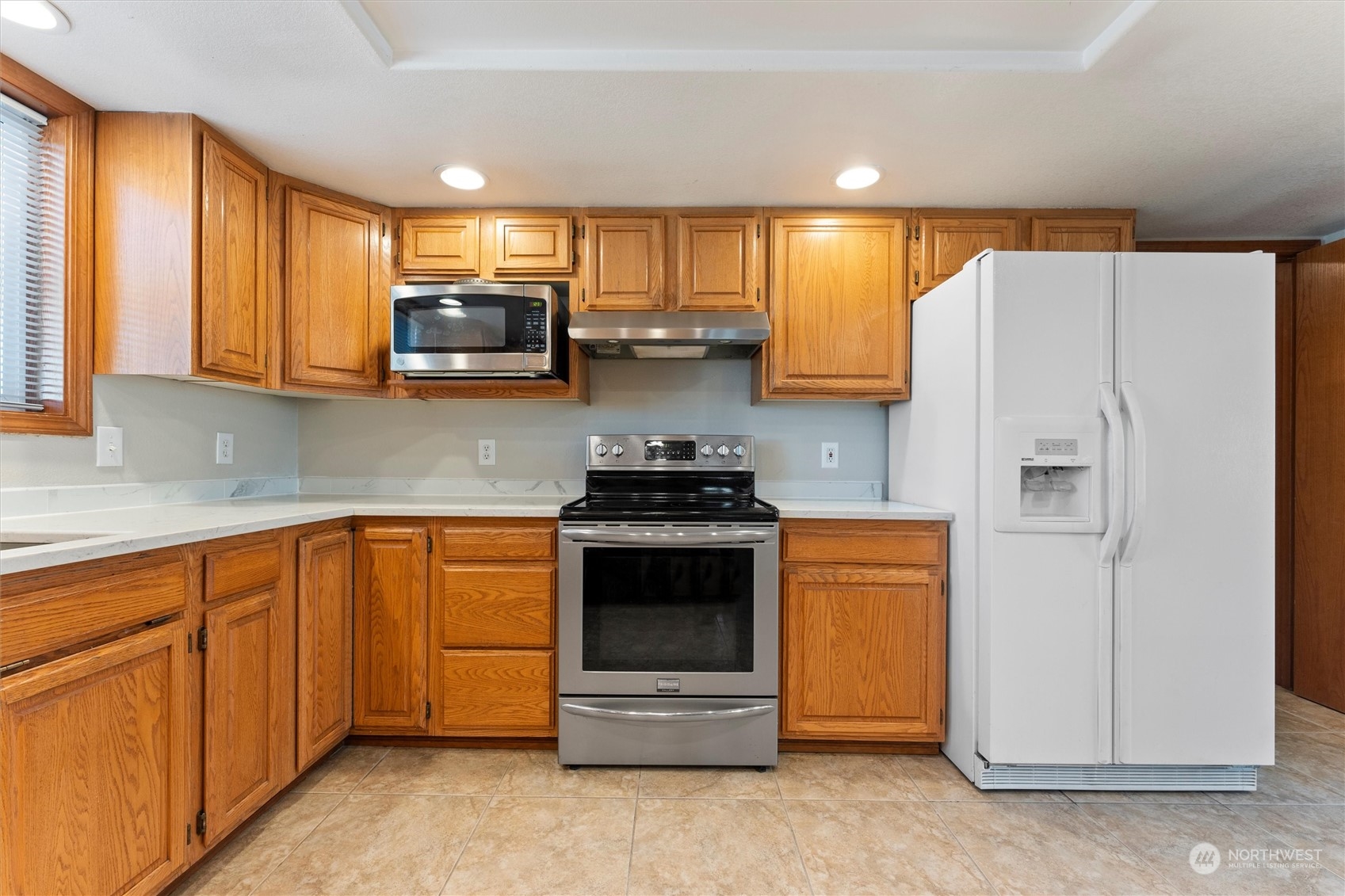 9371 Vernal Avenue Property Photo 12